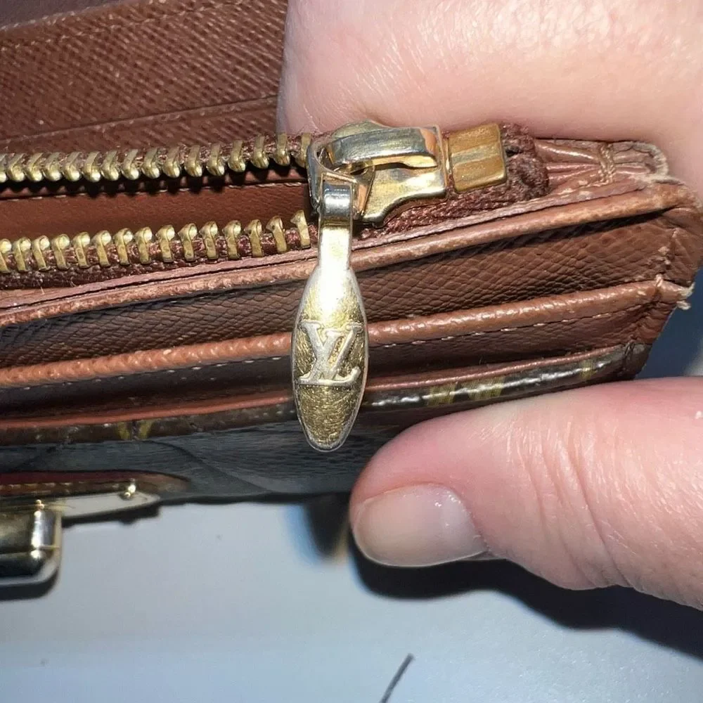 Louis Vuitton Monogram Etoile Portefeuille Sarah Long Wallet